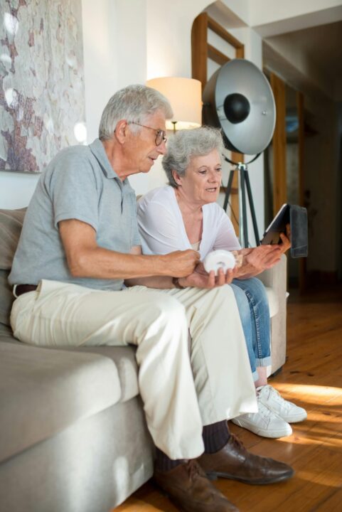 Cours Informatique Senior à Domicile arradon: Initiation à l'Utilisation d'une Tablette
