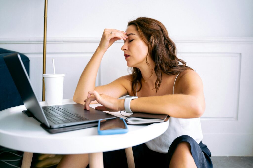 Pourquoi un ordinateur a-t-il besoin d'un nettoyage physique régulier ?